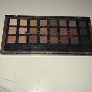 PROFUSION Naturals palette